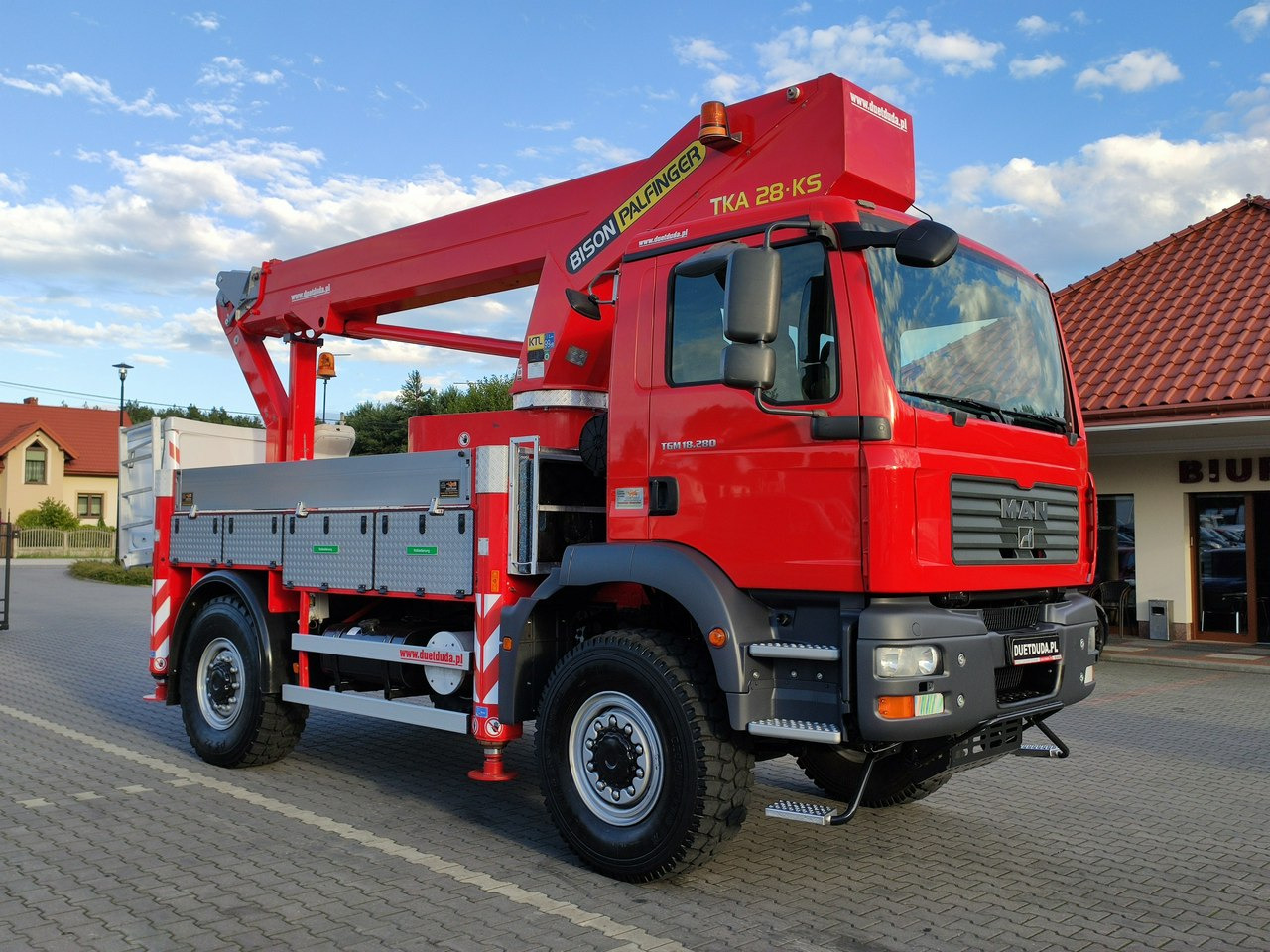 MAN TGM 18.280 4x4 Zwyżka Bison Palfinger TKA 28 Podnośnik Koszowy - Podizna platforma montirana na kamion: slika MAN TGM 18.280 4x4 Zwyżka Bison Palfinger TKA 28 Podnośnik Koszowy - Podizna platforma montirana na kamion MAN TGM 18.280 4x4 Zwyżka Bison Palfinger TKA 28 Podnośnik Koszowy - Podizna platforma montirana na kamion: slika MAN TGM 18.280 4x4 Zwyżka Bison Palfinger TKA 28 Podnośnik Koszowy - Podizna platforma montirana na kamion