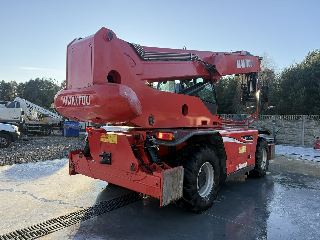 Manitou MRT 2470 + PRIVILEGE ST4 S1 ROTO Ładowarka Teleskopowa - Teleskopski rukovatelj: slika Manitou MRT 2470 + PRIVILEGE ST4 S1 ROTO Ładowarka Teleskopowa - Teleskopski rukovatelj Manitou MRT 2470 + PRIVILEGE ST4 S1 ROTO Ładowarka Teleskopowa - Teleskopski rukovatelj: slika Manitou MRT 2470 + PRIVILEGE ST4 S1 ROTO Ładowarka Teleskopowa - Teleskopski rukovatelj