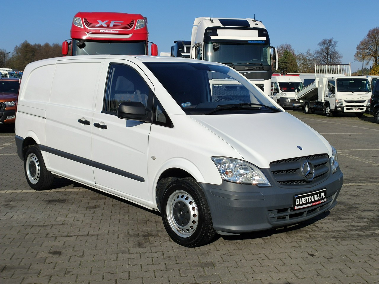 Mercedes Vito - Mali kombi: slika Mercedes Vito - Mali kombi Mercedes Vito - Mali kombi: slika Mercedes Vito - Mali kombi