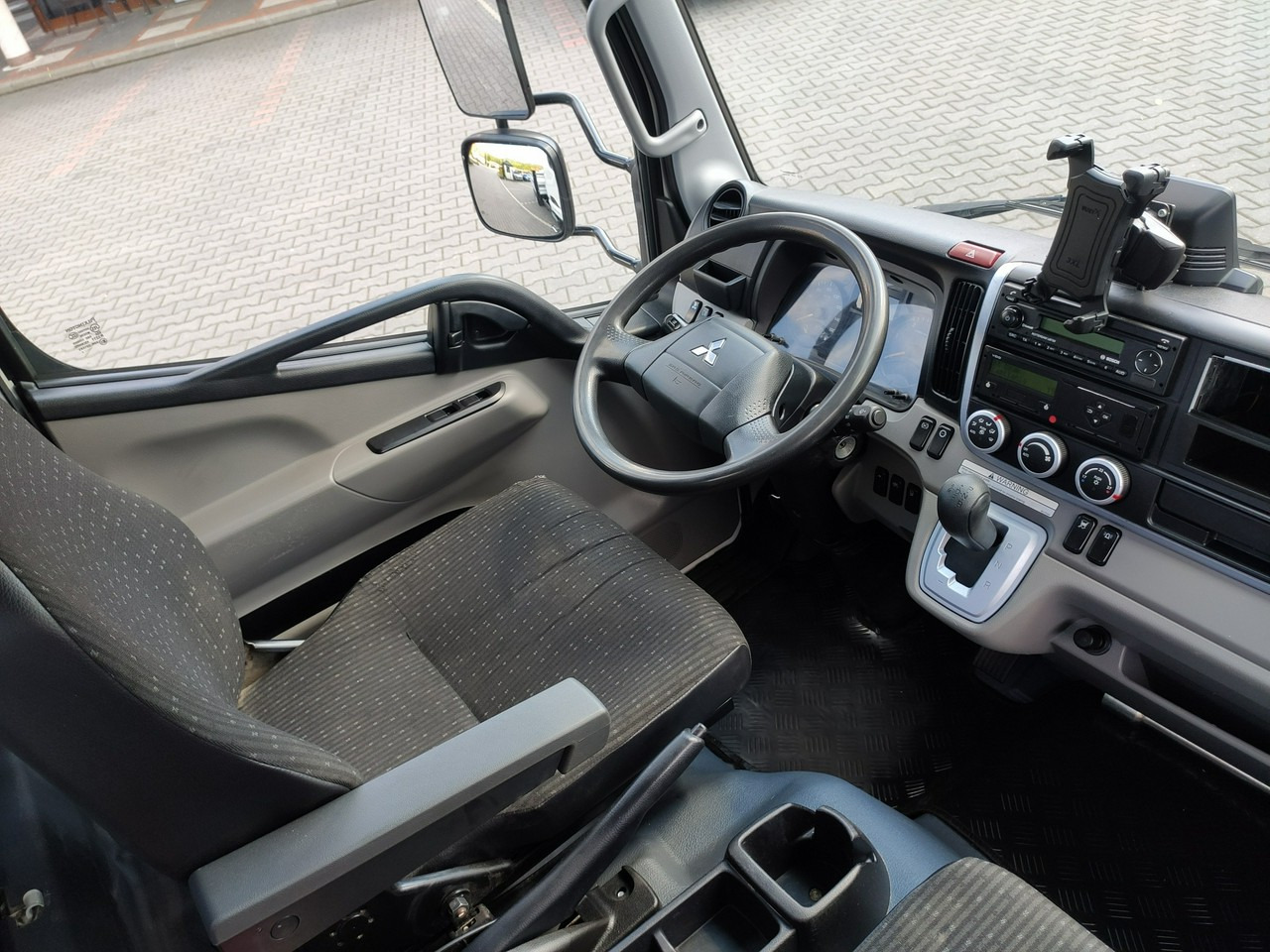 Kiper Mitsubishi Canter Fuso 9C18 3.0/180KM Automat, HDS FASSI F30 Wywrotka 3-str: slika Kiper Mitsubishi Canter Fuso 9C18 3.0/180KM Automat, HDS FASSI F30 Wywrotka 3-str Kiper Mitsubishi Canter Fuso 9C18 3.0/180KM Automat, HDS FASSI F30 Wywrotka 3-str: slika Kiper Mitsubishi Canter Fuso 9C18 3.0/180KM Automat, HDS FASSI F30 Wywrotka 3-str