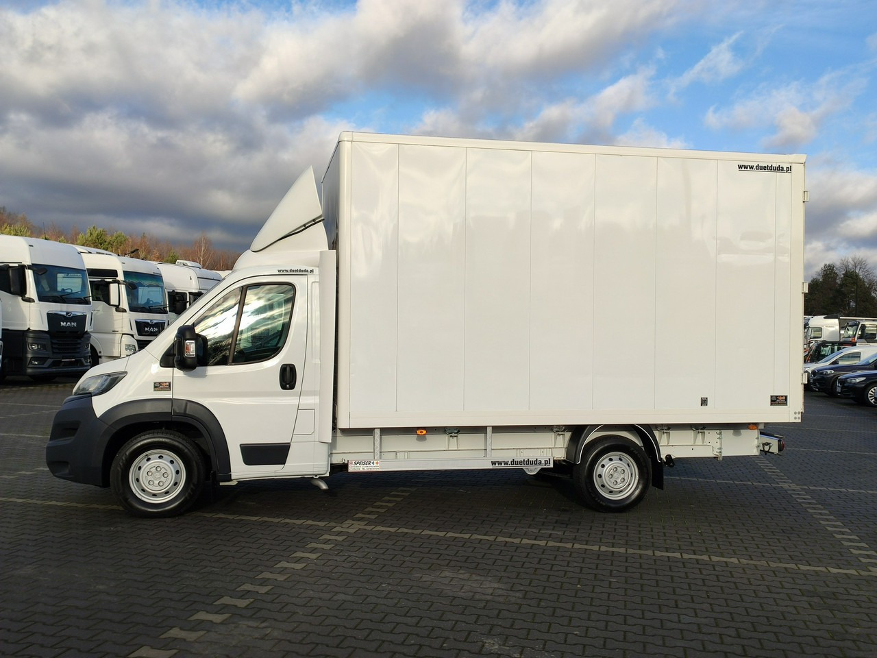Peugeot Boxer - Dostavno vozilo sa zatvorenim sandukom: slika Peugeot Boxer - Dostavno vozilo sa zatvorenim sandukom Peugeot Boxer - Dostavno vozilo sa zatvorenim sandukom: slika Peugeot Boxer - Dostavno vozilo sa zatvorenim sandukom