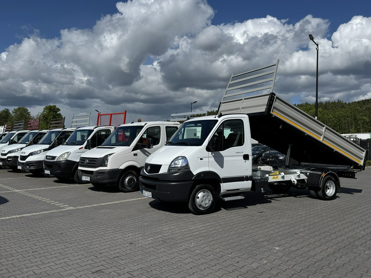 Renault Mascott - Mali kamion kiper: slika Renault Mascott - Mali kamion kiper Renault Mascott - Mali kamion kiper: slika Renault Mascott - Mali kamion kiper