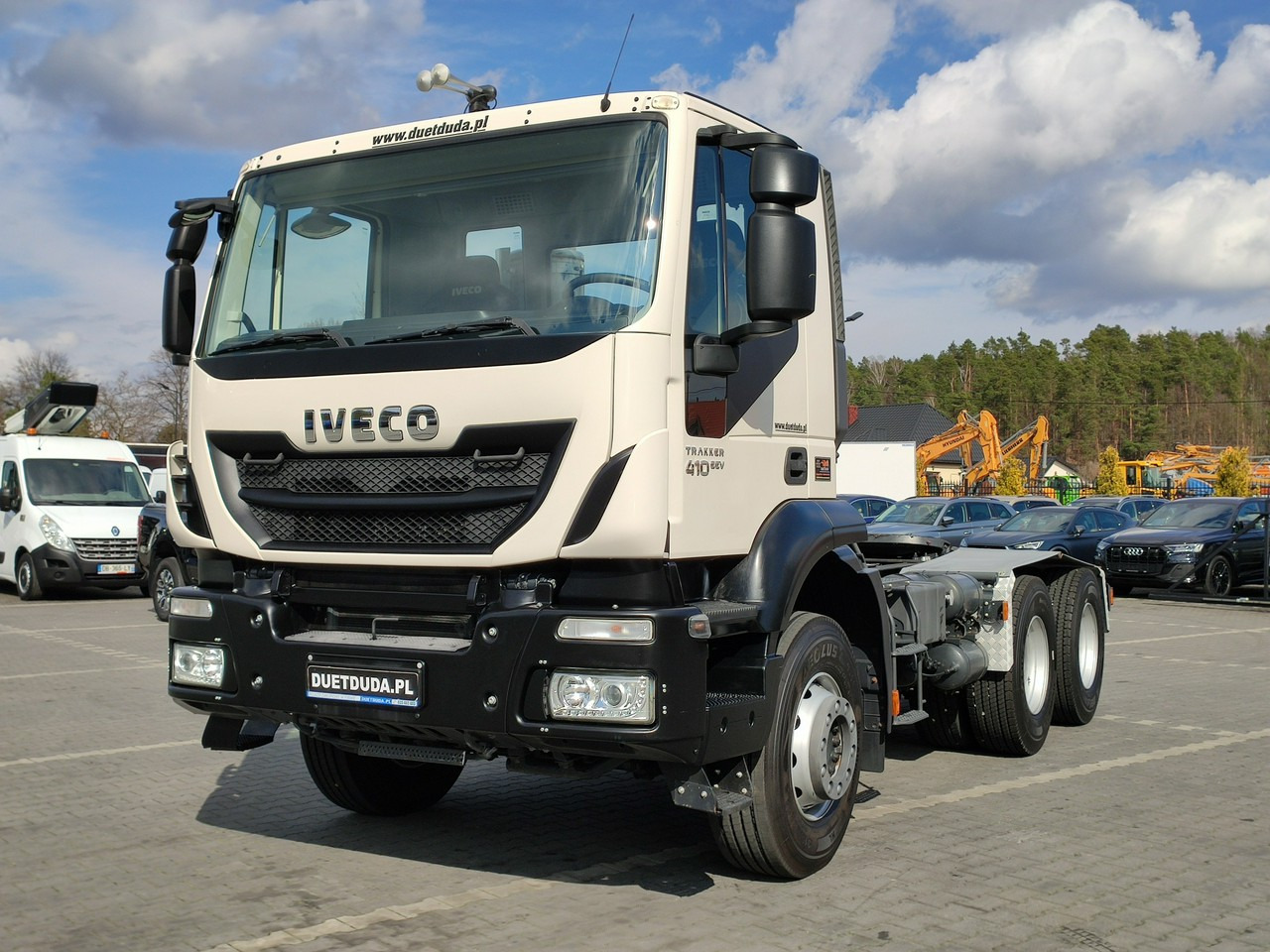 Iveco Trakker 26.410 6x4 Manual Mały Przebieg tylko-46000km - Tegljač: slika Iveco Trakker 26.410 6x4 Manual Mały Przebieg tylko-46000km - Tegljač Iveco Trakker 26.410 6x4 Manual Mały Przebieg tylko-46000km - Tegljač: slika Iveco Trakker 26.410 6x4 Manual Mały Przebieg tylko-46000km - Tegljač