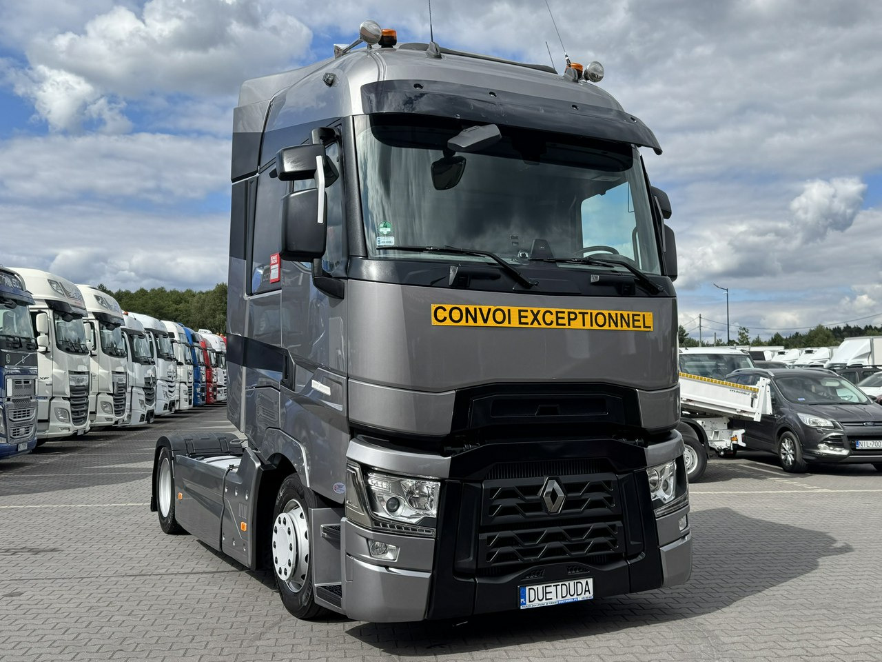 Renault Gama T 520 HIGH CAB Silnik 13litrów Euro 6 Low deck - Tegljač: slika Renault Gama T 520 HIGH CAB Silnik 13litrów Euro 6 Low deck - Tegljač Renault Gama T 520 HIGH CAB Silnik 13litrów Euro 6 Low deck - Tegljač: slika Renault Gama T 520 HIGH CAB Silnik 13litrów Euro 6 Low deck - Tegljač