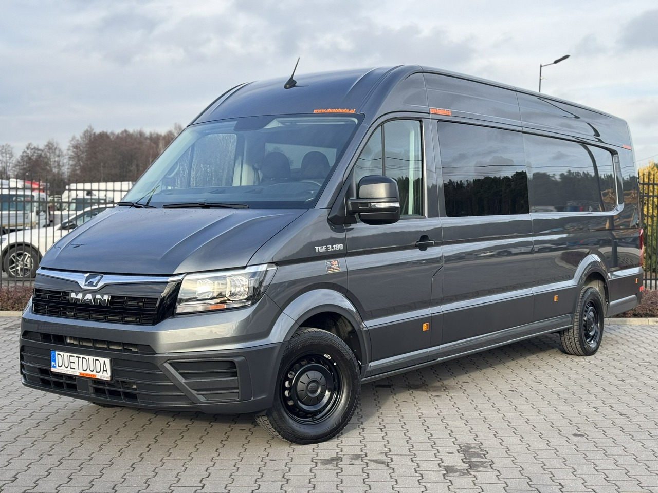 Volkswagen Crafter - Furgon: slika Volkswagen Crafter - Furgon Volkswagen Crafter - Furgon: slika Volkswagen Crafter - Furgon