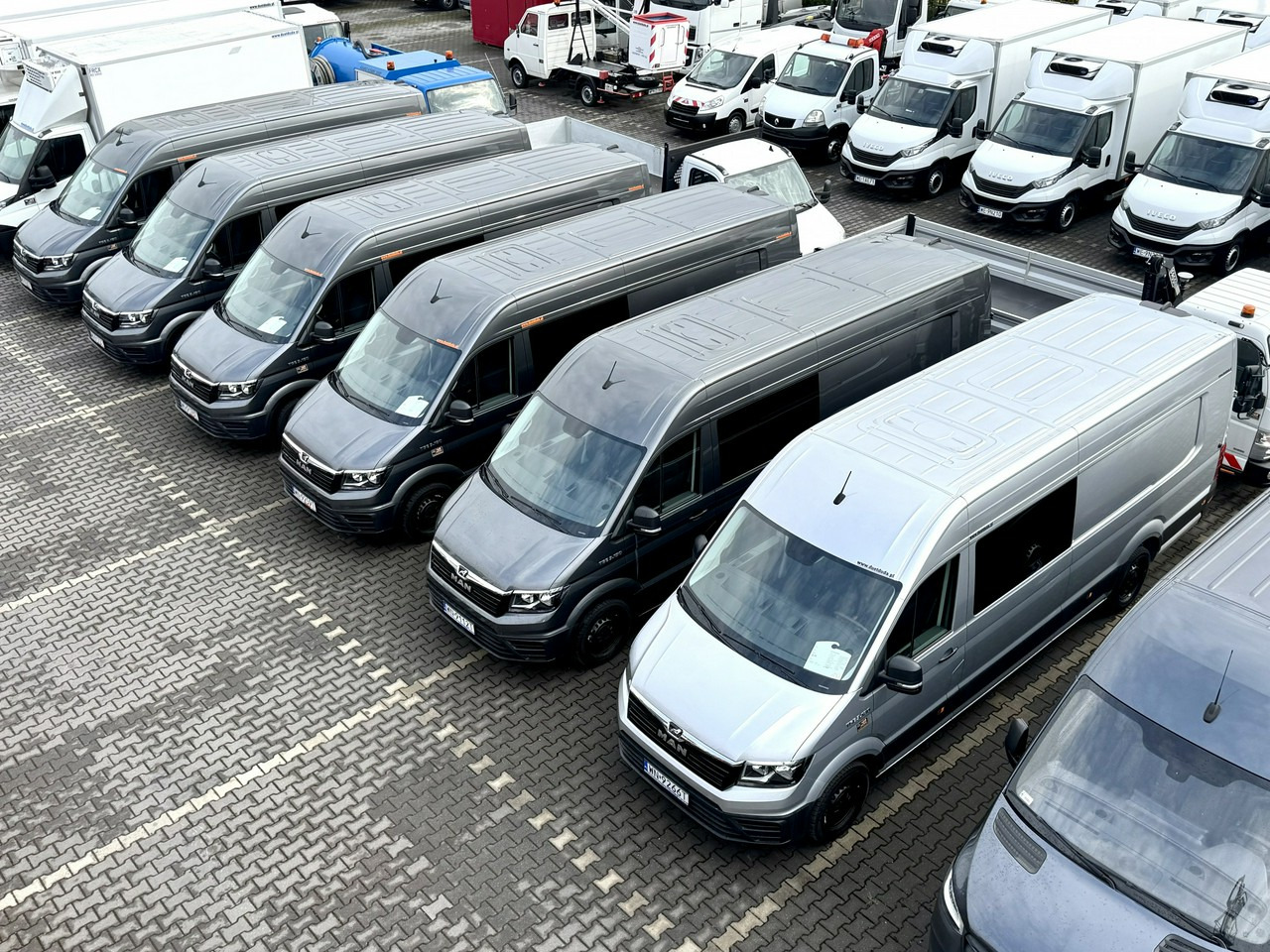 Volkswagen Crafter - Furgon: slika Volkswagen Crafter - Furgon Volkswagen Crafter - Furgon: slika Volkswagen Crafter - Furgon