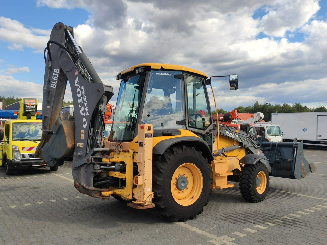 Volvo BL61B Oryginalna Bez Luzów i Wycieków Zadbana Sprawna Super Stan - Rovokopač-utovarivač: slika Volvo BL61B Oryginalna Bez Luzów i Wycieków Zadbana Sprawna Super Stan - Rovokopač-utovarivač Volvo BL61B Oryginalna Bez Luzów i Wycieków Zadbana Sprawna Super Stan - Rovokopač-utovarivač: slika Volvo BL61B Oryginalna Bez Luzów i Wycieków Zadbana Sprawna Super Stan - Rovokopač-utovarivač