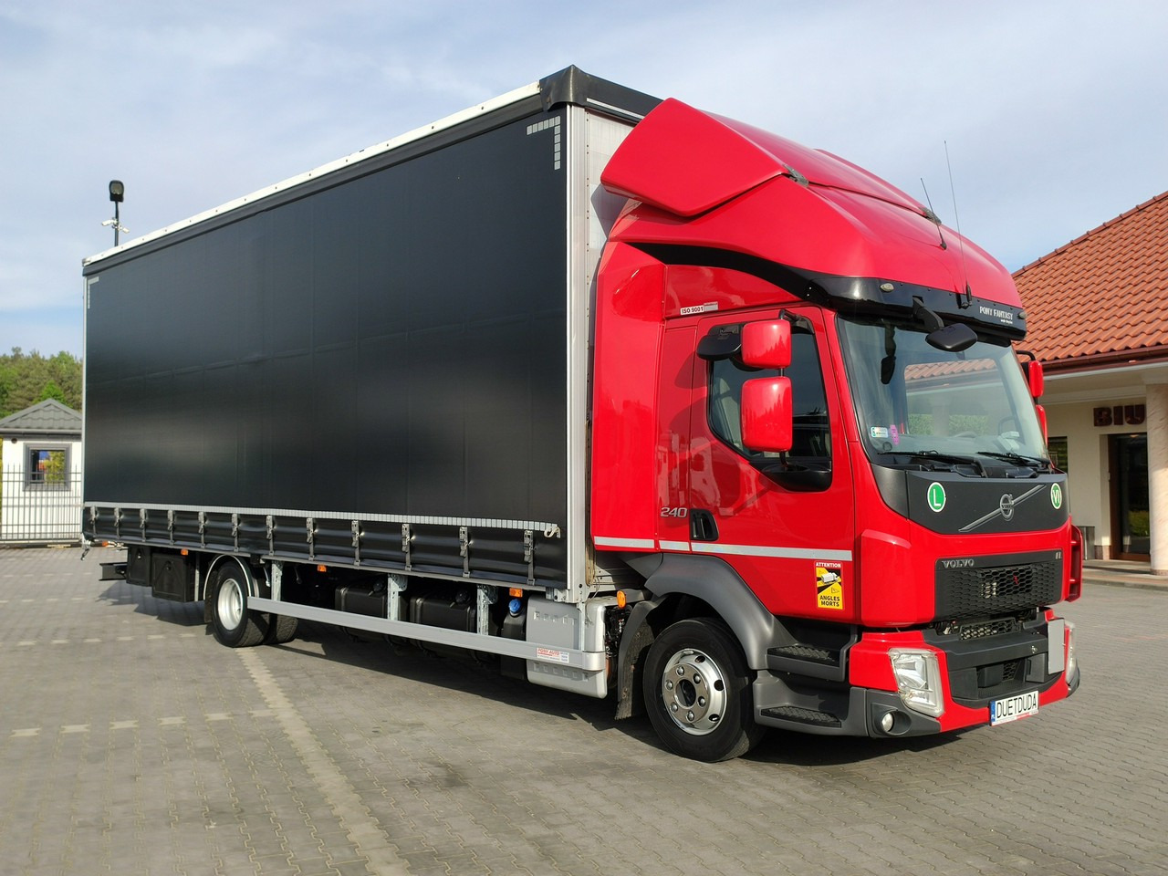 Volvo FL12.240 E6 Firana Tył Drzwi Dach Zsuwany Bogato Wyposażony !!! - Kamion s ceradom: slika Volvo FL12.240 E6 Firana Tył Drzwi Dach Zsuwany Bogato Wyposażony !!! - Kamion s ceradom Volvo FL12.240 E6 Firana Tył Drzwi Dach Zsuwany Bogato Wyposażony !!! - Kamion s ceradom: slika Volvo FL12.240 E6 Firana Tył Drzwi Dach Zsuwany Bogato Wyposażony !!! - Kamion s ceradom