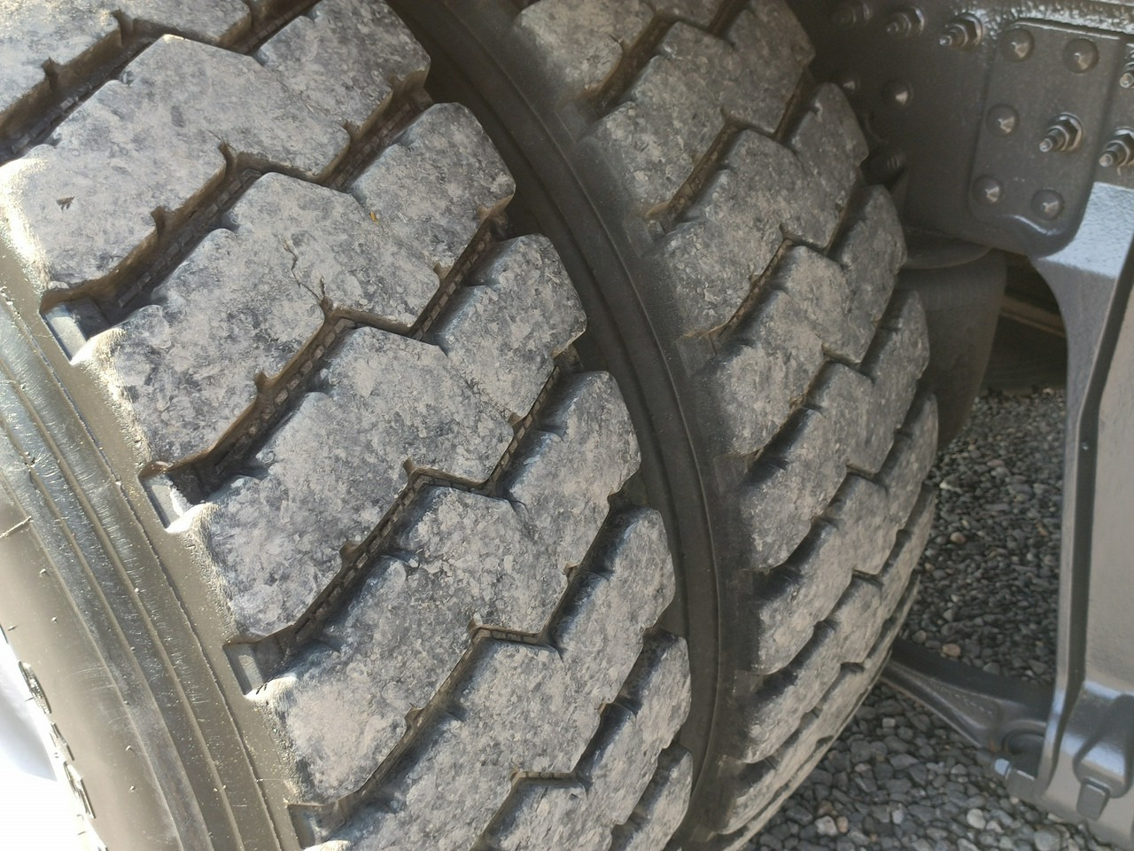Kamion s otvorenim sandukom, Kamion s kranom Volvo FM 440 6x4 HDS FASSI F170 Składany w Literę Z: slika Kamion s otvorenim sandukom, Kamion s kranom Volvo FM 440 6x4 HDS FASSI F170 Składany w Literę Z