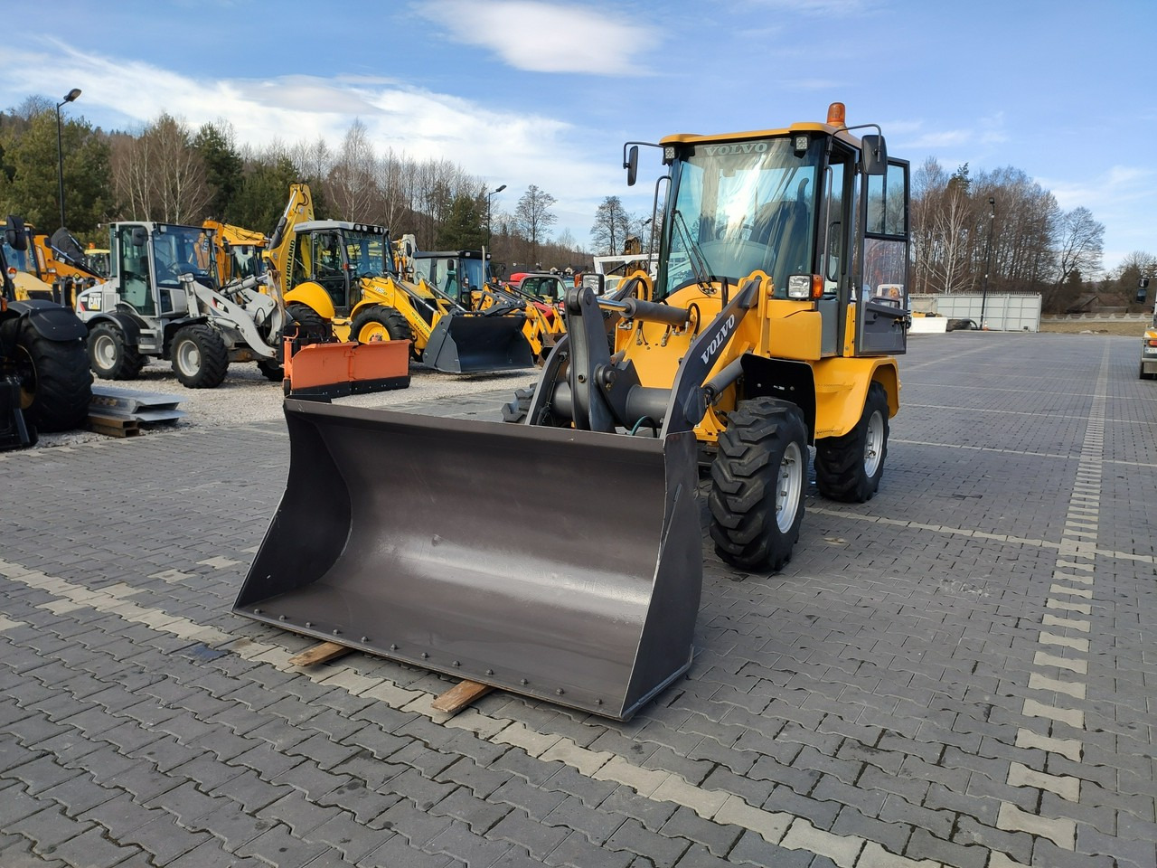 Volvo L30B Pro Unikat Stan Tylko 5380 mth - Utovarivač na kotačima: slika Volvo L30B Pro Unikat Stan Tylko 5380 mth - Utovarivač na kotačima Volvo L30B Pro Unikat Stan Tylko 5380 mth - Utovarivač na kotačima: slika Volvo L30B Pro Unikat Stan Tylko 5380 mth - Utovarivač na kotačima
