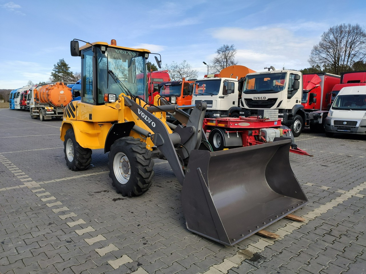 Volvo L30B Pro Unikat Stan Tylko 5380 mth - Utovarivač na kotačima: slika Volvo L30B Pro Unikat Stan Tylko 5380 mth - Utovarivač na kotačima Volvo L30B Pro Unikat Stan Tylko 5380 mth - Utovarivač na kotačima: slika Volvo L30B Pro Unikat Stan Tylko 5380 mth - Utovarivač na kotačima