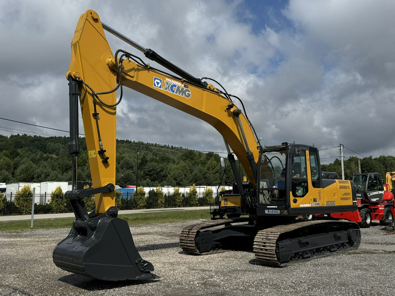 XCMG XE 250C 25ton Bez DPF i Adblue Stan Jak Nowy - Bager gusjeničar: slika XCMG XE 250C 25ton Bez DPF i Adblue Stan Jak Nowy - Bager gusjeničar XCMG XE 250C 25ton Bez DPF i Adblue Stan Jak Nowy - Bager gusjeničar: slika XCMG XE 250C 25ton Bez DPF i Adblue Stan Jak Nowy - Bager gusjeničar
