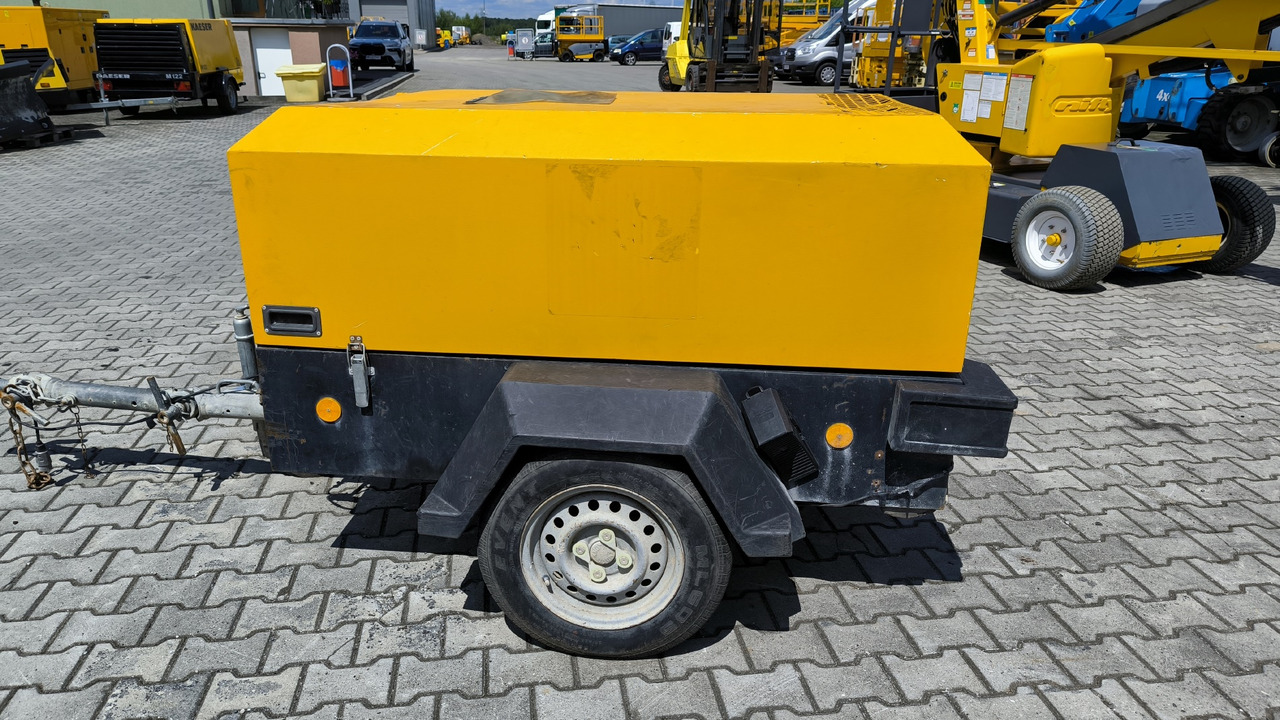 DOOSAN 7/31 - Zračni kompresor: slika DOOSAN 7/31 - Zračni kompresor DOOSAN 7/31 - Zračni kompresor: slika DOOSAN 7/31 - Zračni kompresor