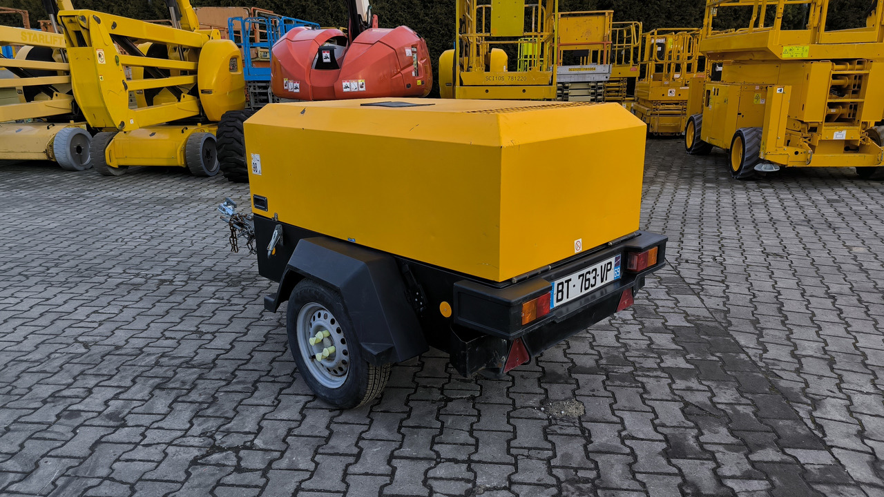 DOOSAN 731E - Zračni kompresor: slika DOOSAN 731E - Zračni kompresor DOOSAN 731E - Zračni kompresor: slika DOOSAN 731E - Zračni kompresor