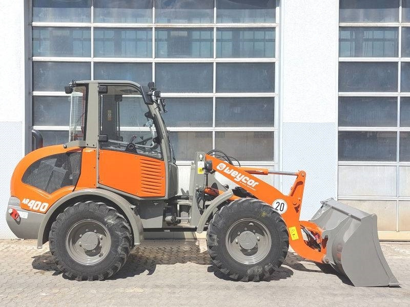 Atlas AR 400 - Mini utovarivač: slika Atlas AR 400 - Mini utovarivač Atlas AR 400 - Mini utovarivač: slika Atlas AR 400 - Mini utovarivač