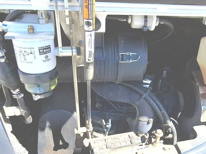 Bobcat E 27 - Mini bager: slika Bobcat E 27 - Mini bager Bobcat E 27 - Mini bager: slika Bobcat E 27 - Mini bager