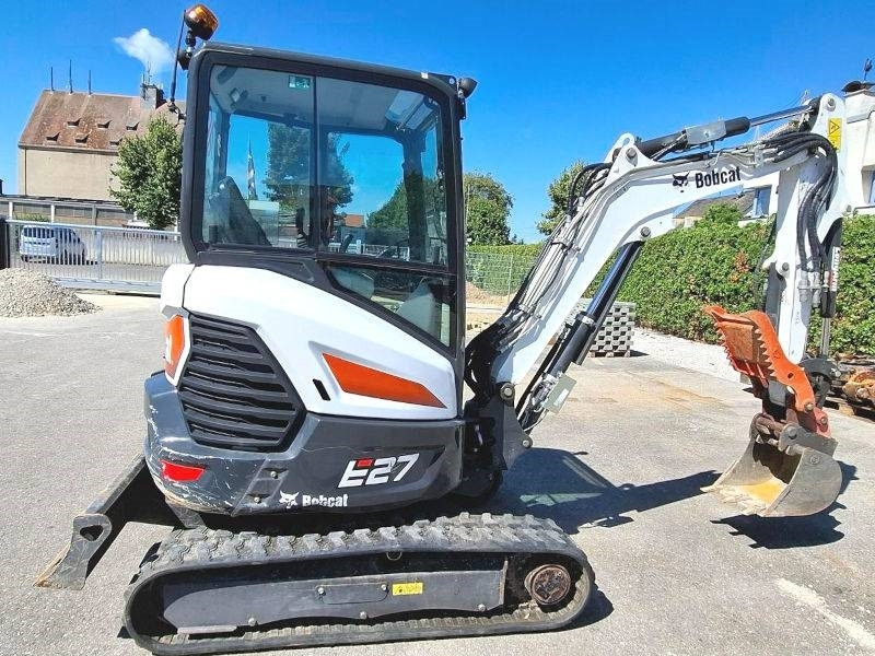 Bobcat E 27 - Mini bager: slika Bobcat E 27 - Mini bager Bobcat E 27 - Mini bager: slika Bobcat E 27 - Mini bager