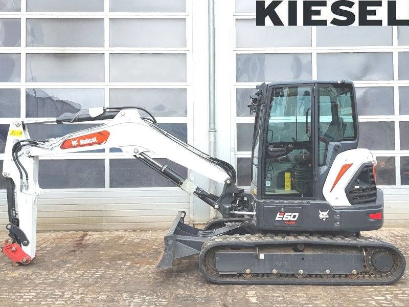 Bobcat E 60 - Mini bager: slika Bobcat E 60 - Mini bager Bobcat E 60 - Mini bager: slika Bobcat E 60 - Mini bager