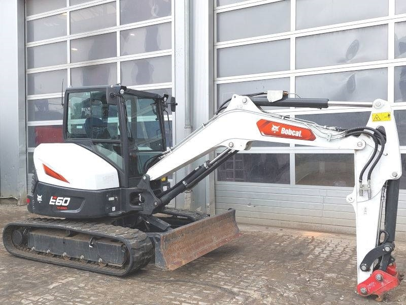 Bobcat E 60 - Mini bager: slika Bobcat E 60 - Mini bager Bobcat E 60 - Mini bager: slika Bobcat E 60 - Mini bager
