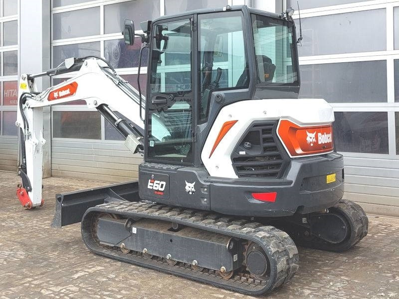 Bobcat E 60 - Mini bager: slika Bobcat E 60 - Mini bager Bobcat E 60 - Mini bager: slika Bobcat E 60 - Mini bager
