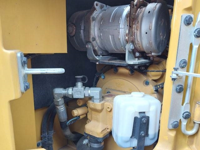 Mini bager CAT 308 CR: slika Mini bager CAT 308 CR