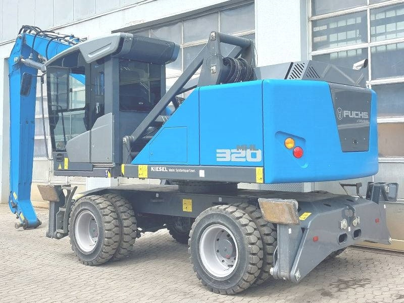 Fuchs MHL 320 F - Stroj za rukovanje otpadom: slika Fuchs MHL 320 F - Stroj za rukovanje otpadom Fuchs MHL 320 F - Stroj za rukovanje otpadom: slika Fuchs MHL 320 F - Stroj za rukovanje otpadom