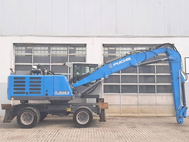 Fuchs MHL 320 F - Stroj za rukovanje otpadom: slika Fuchs MHL 320 F - Stroj za rukovanje otpadom Fuchs MHL 320 F - Stroj za rukovanje otpadom: slika Fuchs MHL 320 F - Stroj za rukovanje otpadom