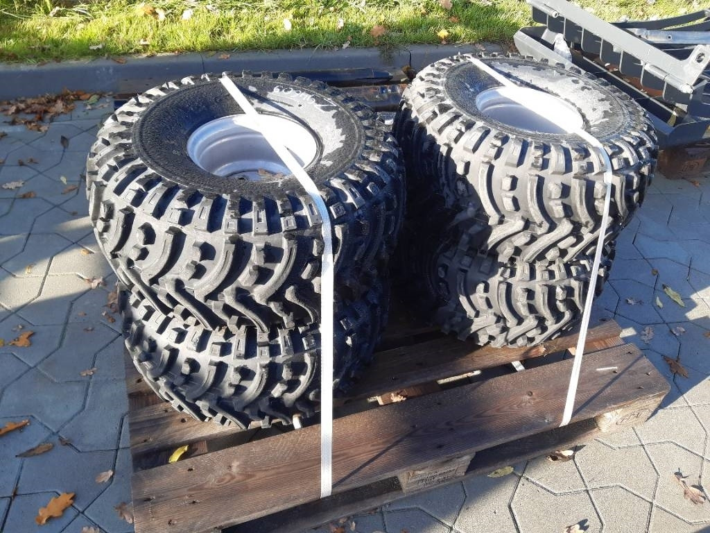 GiANT Reifensatz SK201D 22x11-8 - Guma za Građevinski strojevi: slika GiANT Reifensatz SK201D 22x11-8 - Guma za Građevinski strojevi GiANT Reifensatz SK201D 22x11-8 - Guma za Građevinski strojevi: slika GiANT Reifensatz SK201D 22x11-8 - Guma za Građevinski strojevi