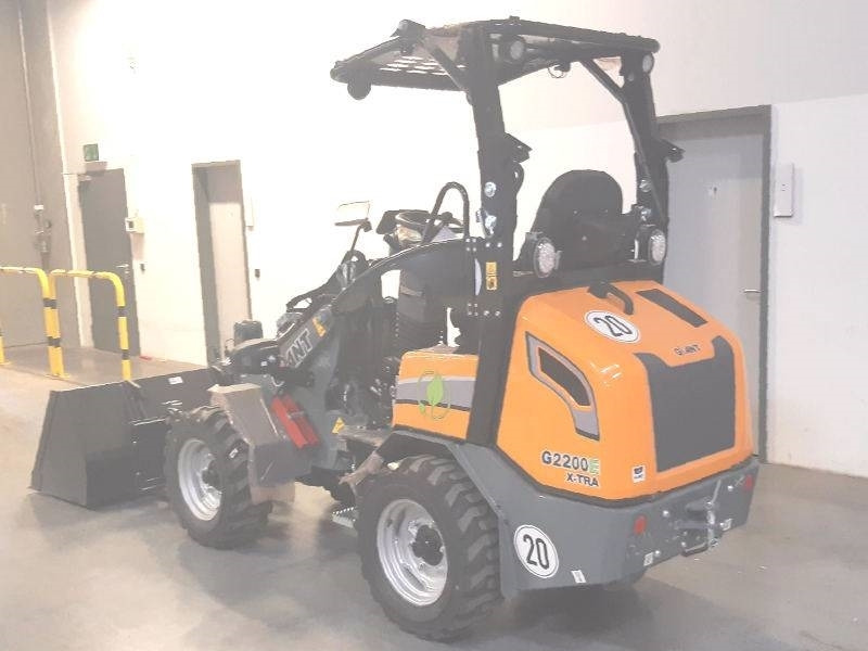 Giant G 2200 E X-Tra Elektro / electric - Mini utovarivač: slika Giant G 2200 E X-Tra Elektro / electric - Mini utovarivač Giant G 2200 E X-Tra Elektro / electric - Mini utovarivač: slika Giant G 2200 E X-Tra Elektro / electric - Mini utovarivač