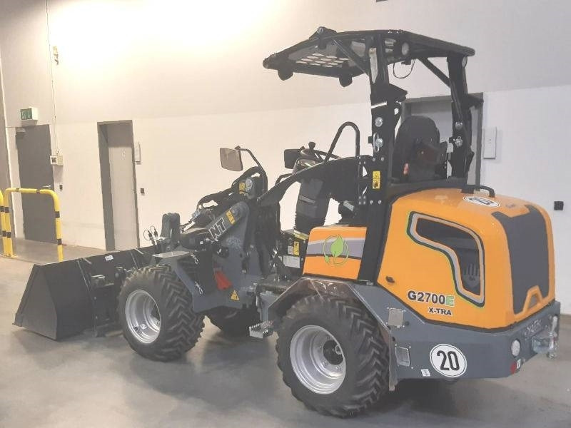 Giant G 2700 E X-Tra Elektro / electric - Mini utovarivač: slika Giant G 2700 E X-Tra Elektro / electric - Mini utovarivač Giant G 2700 E X-Tra Elektro / electric - Mini utovarivač: slika Giant G 2700 E X-Tra Elektro / electric - Mini utovarivač