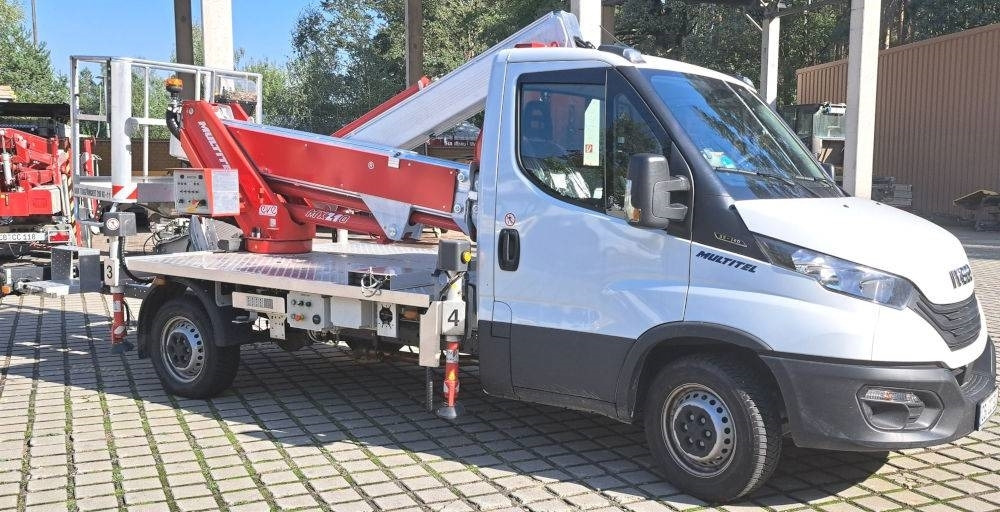 Iveco Multitel MX210 Arbeitsbühne - Podizna platforma montirana na kamion: slika Iveco Multitel MX210 Arbeitsbühne - Podizna platforma montirana na kamion Iveco Multitel MX210 Arbeitsbühne - Podizna platforma montirana na kamion: slika Iveco Multitel MX210 Arbeitsbühne - Podizna platforma montirana na kamion