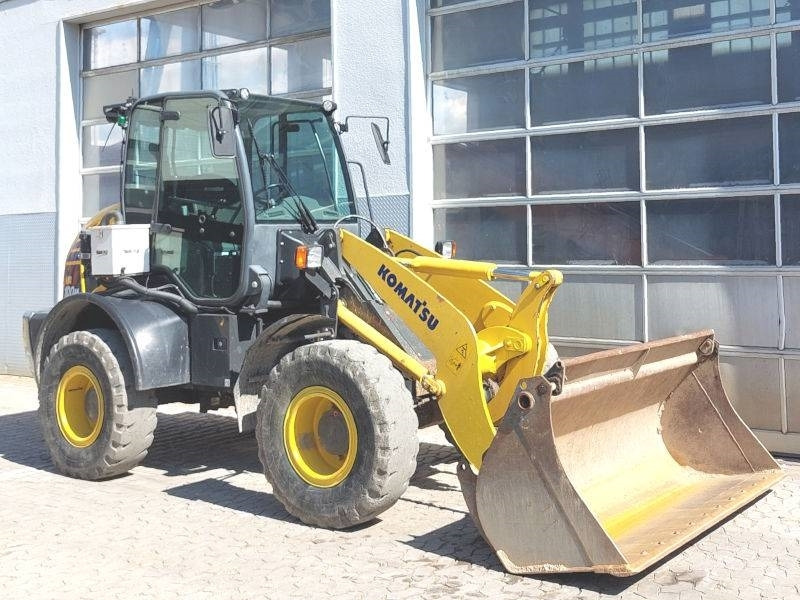 Komatsu WA 100 M-7 - Mini utovarivač: slika Komatsu WA 100 M-7 - Mini utovarivač Komatsu WA 100 M-7 - Mini utovarivač: slika Komatsu WA 100 M-7 - Mini utovarivač