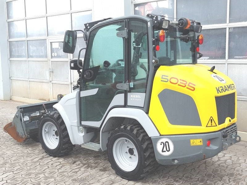 Kramer 5035 - Mini utovarivač: slika Kramer 5035 - Mini utovarivač Kramer 5035 - Mini utovarivač: slika Kramer 5035 - Mini utovarivač