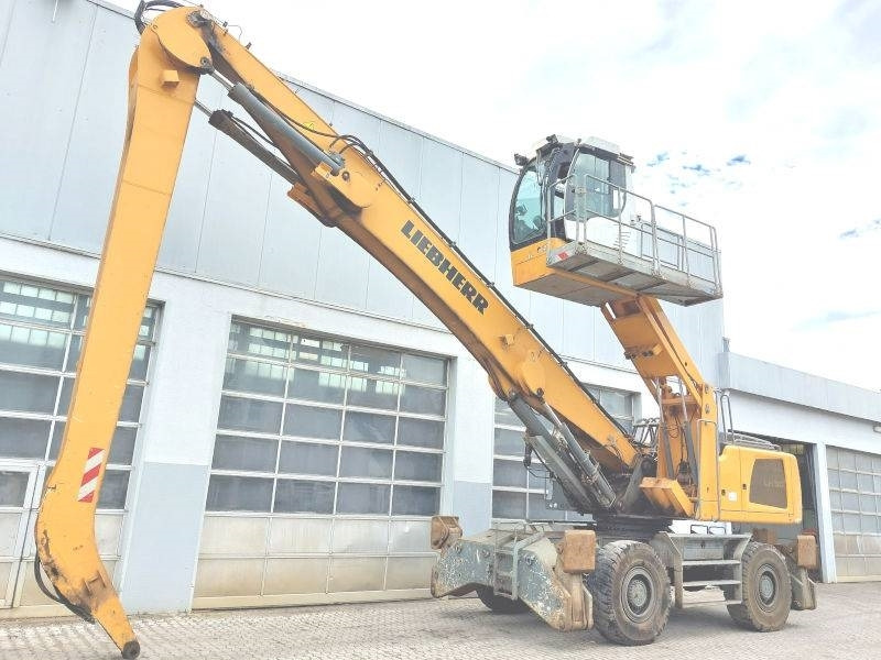 Liebherr LH 50 - Stroj za rukovanje otpadom: slika Liebherr LH 50 - Stroj za rukovanje otpadom Liebherr LH 50 - Stroj za rukovanje otpadom: slika Liebherr LH 50 - Stroj za rukovanje otpadom