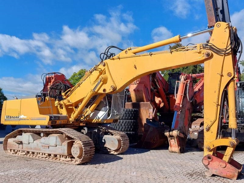 Liebherr R 944 VH - Bager za rušenje: slika Liebherr R 944 VH - Bager za rušenje Liebherr R 944 VH - Bager za rušenje: slika Liebherr R 944 VH - Bager za rušenje