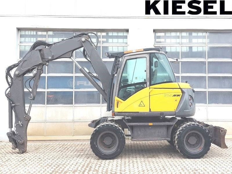 Mecalac 714 MW - Bager na kotačima: slika Mecalac 714 MW - Bager na kotačima Mecalac 714 MW - Bager na kotačima: slika Mecalac 714 MW - Bager na kotačima