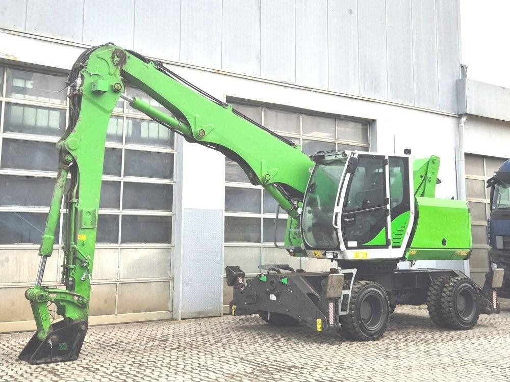 Sennebogen 817 - Stroj za rukovanje otpadom: slika Sennebogen 817 - Stroj za rukovanje otpadom Sennebogen 817 - Stroj za rukovanje otpadom: slika Sennebogen 817 - Stroj za rukovanje otpadom