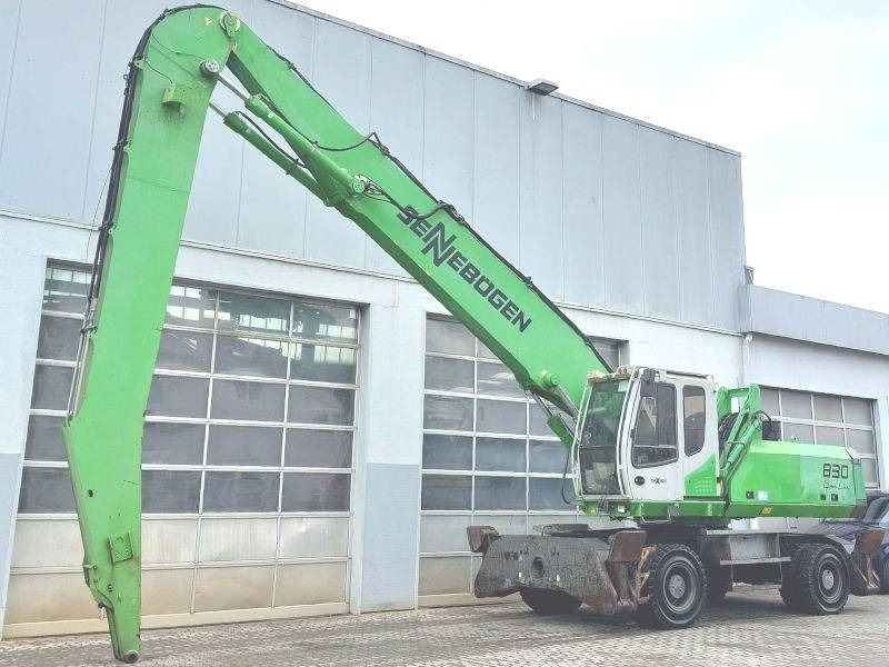Sennebogen 830 - Stroj za rukovanje otpadom: slika Sennebogen 830 - Stroj za rukovanje otpadom Sennebogen 830 - Stroj za rukovanje otpadom: slika Sennebogen 830 - Stroj za rukovanje otpadom