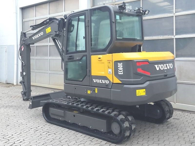 Volvo EC 60 E - Mini bager: slika Volvo EC 60 E - Mini bager Volvo EC 60 E - Mini bager: slika Volvo EC 60 E - Mini bager
