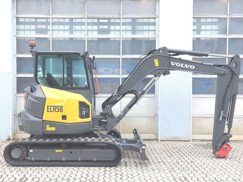 Volvo ECR 58 F - Mini bager: slika Volvo ECR 58 F - Mini bager Volvo ECR 58 F - Mini bager: slika Volvo ECR 58 F - Mini bager