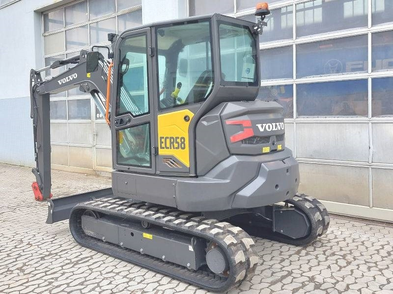 Volvo ECR 58 F - Mini bager: slika Volvo ECR 58 F - Mini bager Volvo ECR 58 F - Mini bager: slika Volvo ECR 58 F - Mini bager