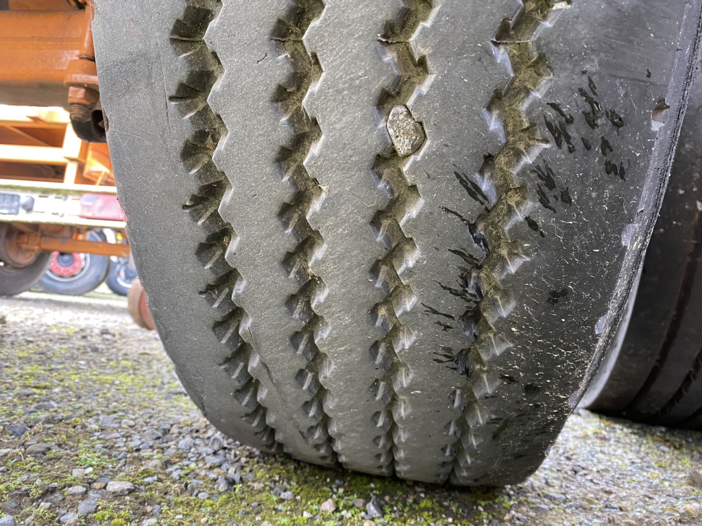 Eggers ZX 9E / für Ballastgewichte - Prikolica plato/ Otvoreni sanduk: slika Eggers ZX 9E / für Ballastgewichte - Prikolica plato/ Otvoreni sanduk Eggers ZX 9E / für Ballastgewichte - Prikolica plato/ Otvoreni sanduk: slika Eggers ZX 9E / für Ballastgewichte - Prikolica plato/ Otvoreni sanduk