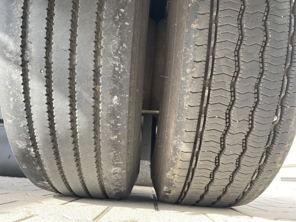 Abroll/ Samopodizač prikolica Hüffermann HAR 18.70 Außenrollenanhänger: slika Abroll/ Samopodizač prikolica Hüffermann HAR 18.70 Außenrollenanhänger