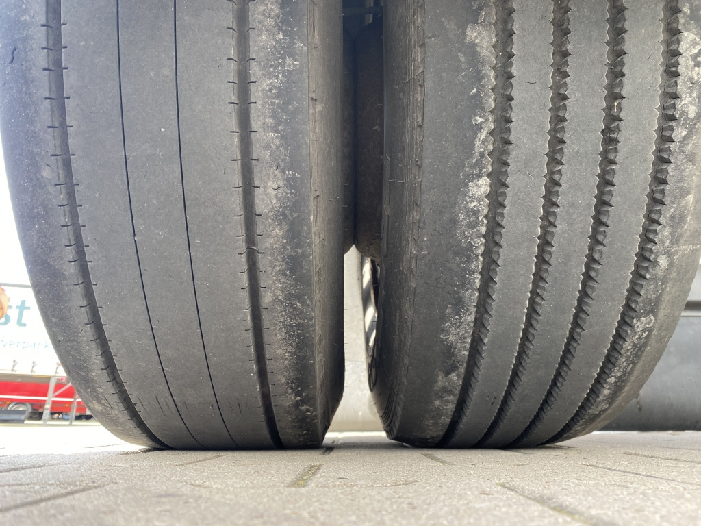 Abroll/ Samopodizač prikolica Hüffermann HAR 18.70 Außenrollenanhänger: slika Abroll/ Samopodizač prikolica Hüffermann HAR 18.70 Außenrollenanhänger