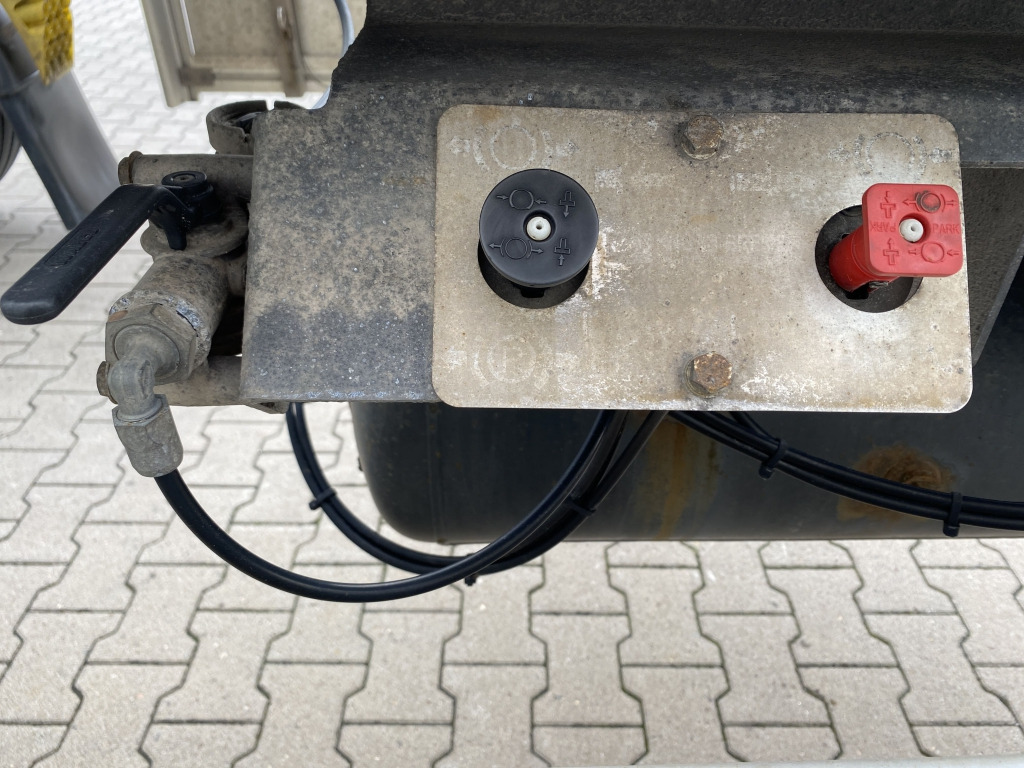 Abroll/ Samopodizač prikolica Hüffermann HN-AV 001: slika Abroll/ Samopodizač prikolica Hüffermann HN-AV 001 Abroll/ Samopodizač prikolica Hüffermann HN-AV 001: slika Abroll/ Samopodizač prikolica Hüffermann HN-AV 001