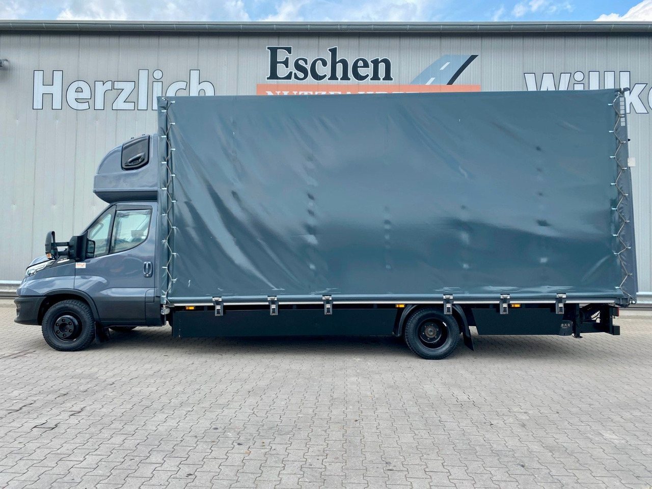 Iveco Daily Hi-Matic 70 C 21 Topsleeper | LBW 1,00to. - Dostavno vozilo s ceradom: slika Iveco Daily Hi-Matic 70 C 21 Topsleeper | LBW 1,00to. - Dostavno vozilo s ceradom Iveco Daily Hi-Matic 70 C 21 Topsleeper | LBW 1,00to. - Dostavno vozilo s ceradom: slika Iveco Daily Hi-Matic 70 C 21 Topsleeper | LBW 1,00to. - Dostavno vozilo s ceradom