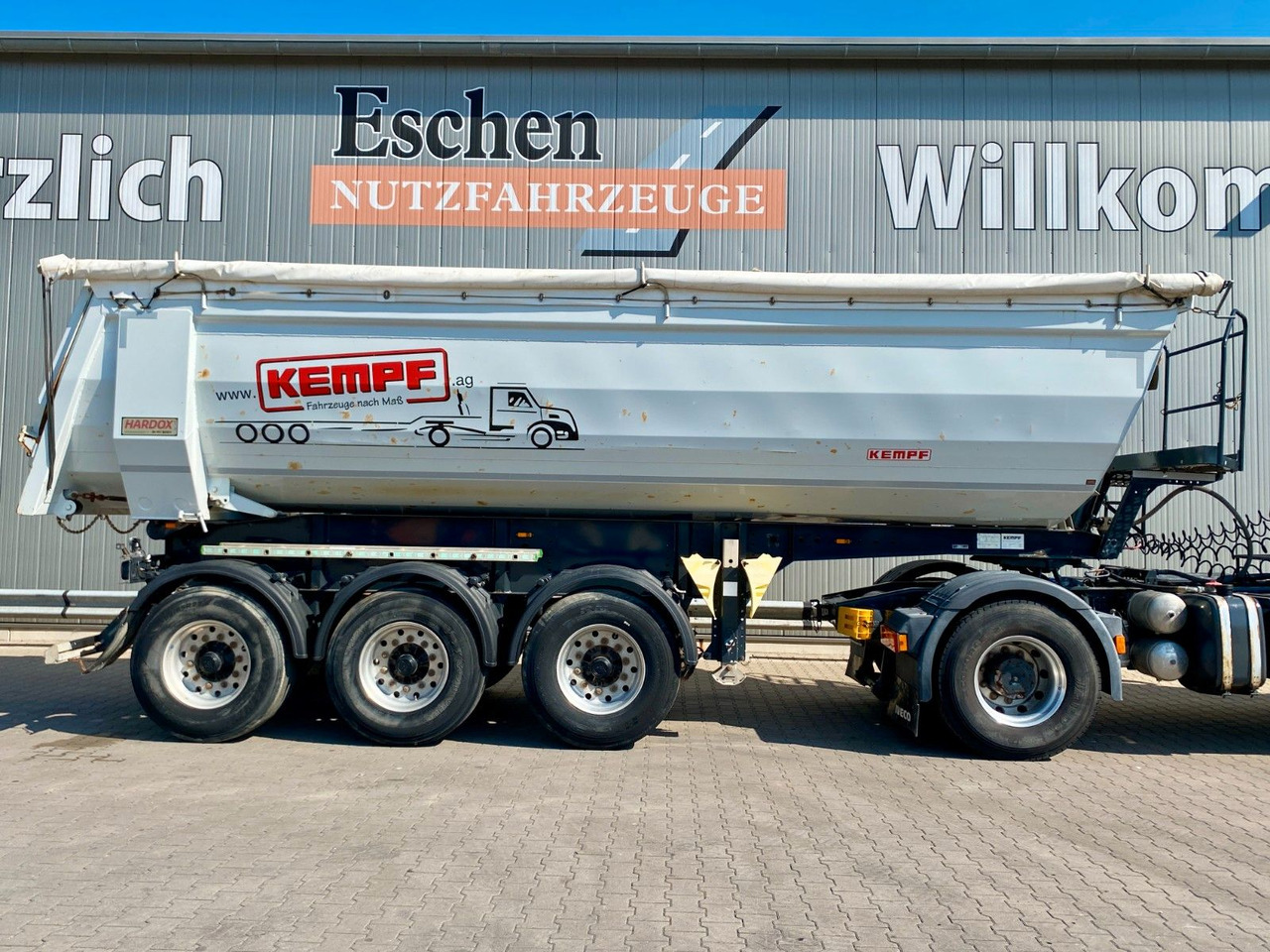 Kempf SKM 35/3 | Stahl 27m³*1+3.Achse liftbar*BPW*EBS - Kiper poluprikolica: slika Kempf SKM 35/3 | Stahl 27m³*1+3.Achse liftbar*BPW*EBS - Kiper poluprikolica Kempf SKM 35/3 | Stahl 27m³*1+3.Achse liftbar*BPW*EBS - Kiper poluprikolica: slika Kempf SKM 35/3 | Stahl 27m³*1+3.Achse liftbar*BPW*EBS - Kiper poluprikolica
