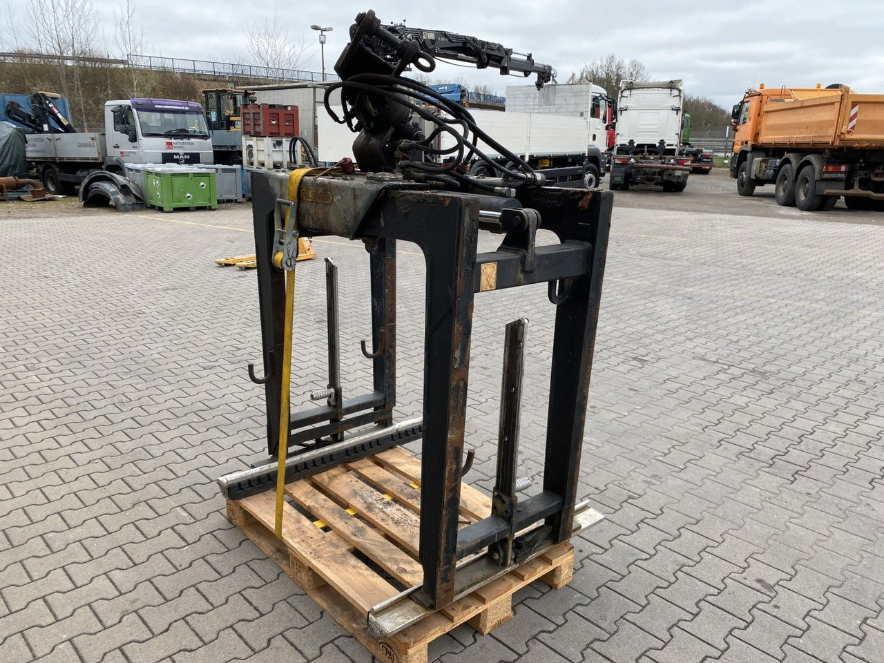 Kinshofer Steinzange PZS 110 V-1 | Baujahr:2018 - Kamion s otvorenim sandukom: slika Kinshofer Steinzange PZS 110 V-1 | Baujahr:2018 - Kamion s otvorenim sandukom Kinshofer Steinzange PZS 110 V-1 | Baujahr:2018 - Kamion s otvorenim sandukom: slika Kinshofer Steinzange PZS 110 V-1 | Baujahr:2018 - Kamion s otvorenim sandukom