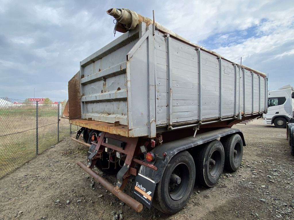 Langendorf SK 24/27 - Kiper poluprikolica: slika Langendorf SK 24/27 - Kiper poluprikolica Langendorf SK 24/27 - Kiper poluprikolica: slika Langendorf SK 24/27 - Kiper poluprikolica