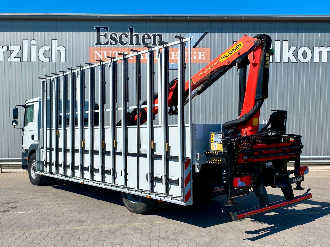 MAN TGM 18.290| Glas/HEGLA*PK12002*Funk*3x Sitze*AHK - Kamion s otvorenim sandukom, Kamion s kranom: slika MAN TGM 18.290| Glas/HEGLA*PK12002*Funk*3x Sitze*AHK - Kamion s otvorenim sandukom, Kamion s kranom MAN TGM 18.290| Glas/HEGLA*PK12002*Funk*3x Sitze*AHK - Kamion s otvorenim sandukom, Kamion s kranom: slika MAN TGM 18.290| Glas/HEGLA*PK12002*Funk*3x Sitze*AHK - Kamion s otvorenim sandukom, Kamion s kranom
